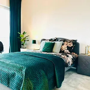 Apartament Uroczy Apartament Blisko Centrum Warszawy, Warszawa